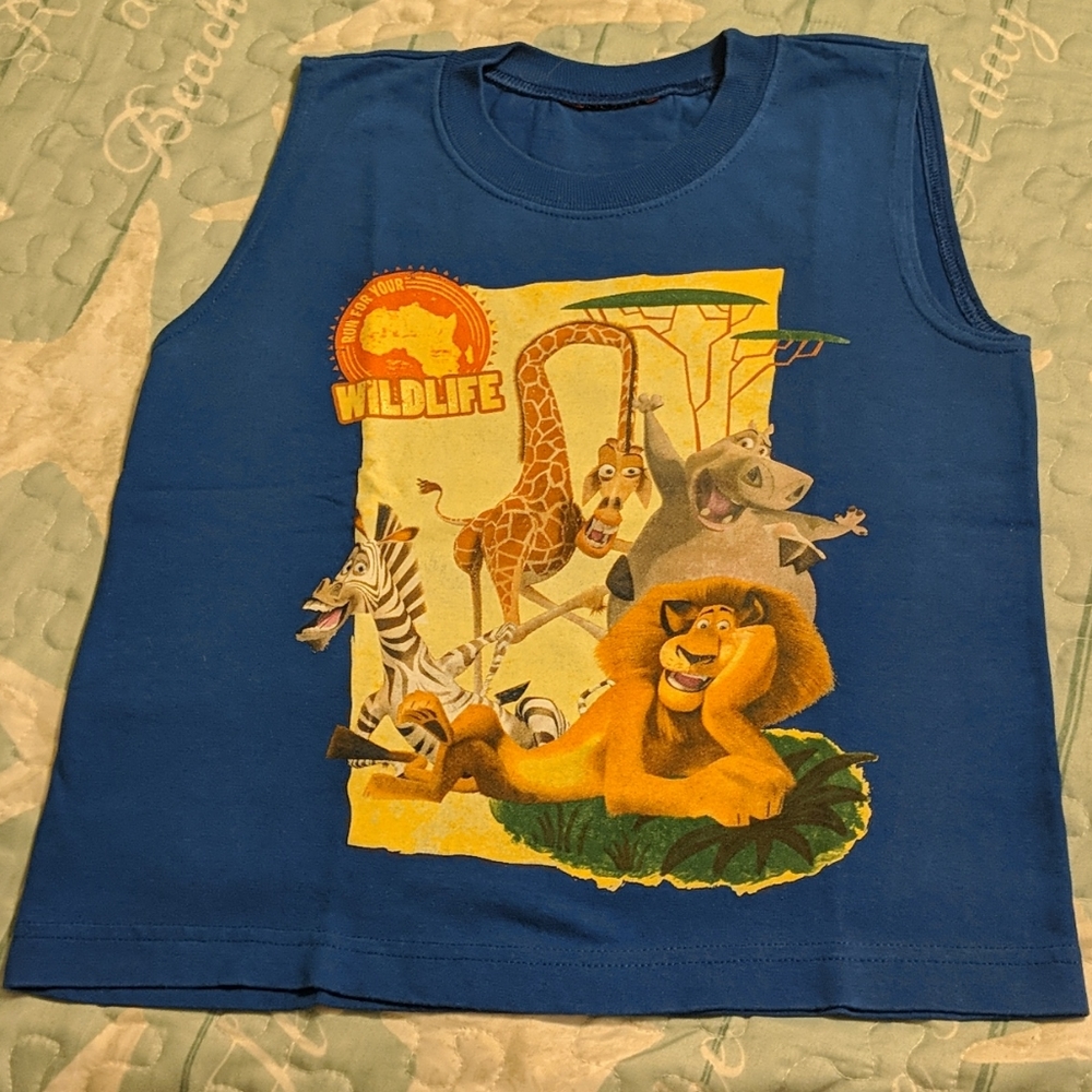 💖💜 Madagascar muscle shirt